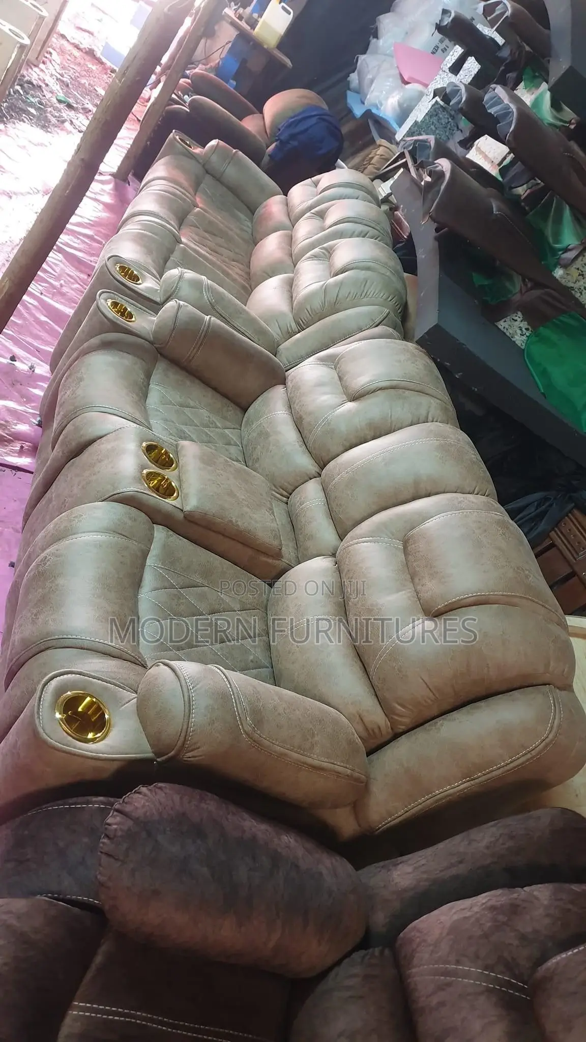 New 5 Seater Sub-Recliner Sofa