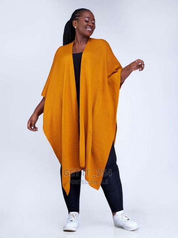 Vivo Double Layered Poncho Without Fringes - main view