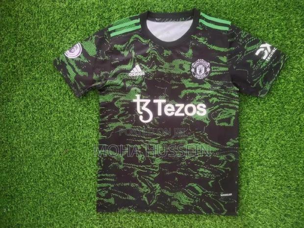 Manchester United Jerseys - main view