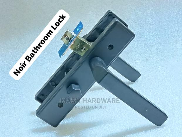 Noir Bathroom Lock - main view