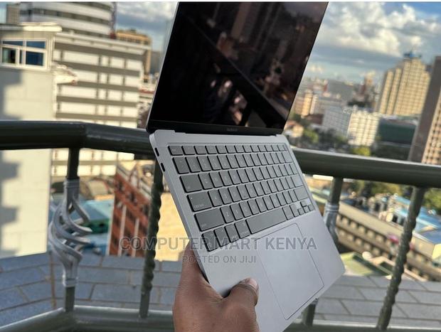 New Laptop Apple MacBook Air 8GB Apple M1 SSD 256GB