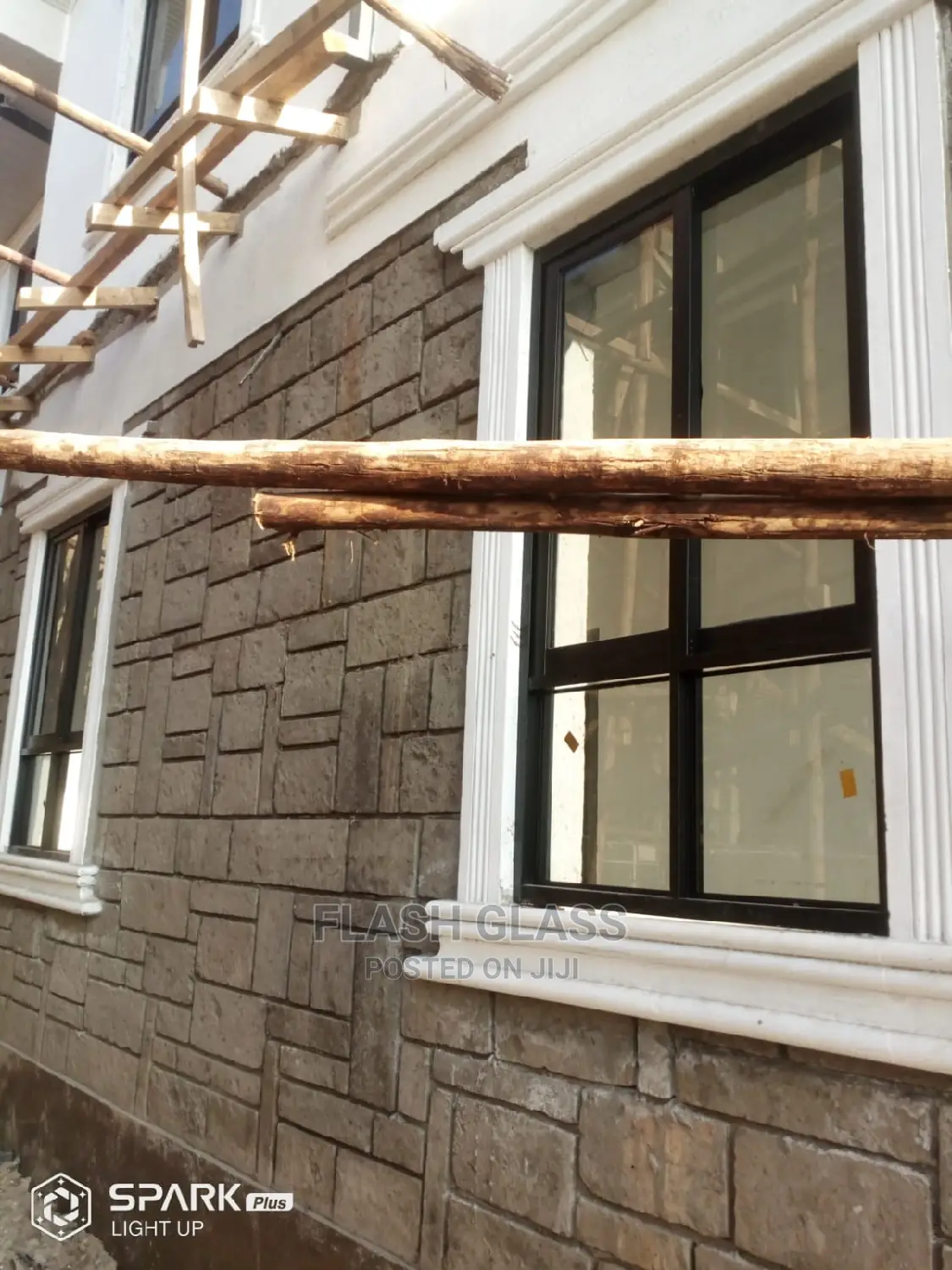 111 Customized Aluminium Windows