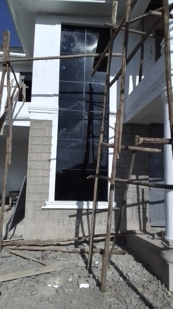 111 Customized Aluminium Windows