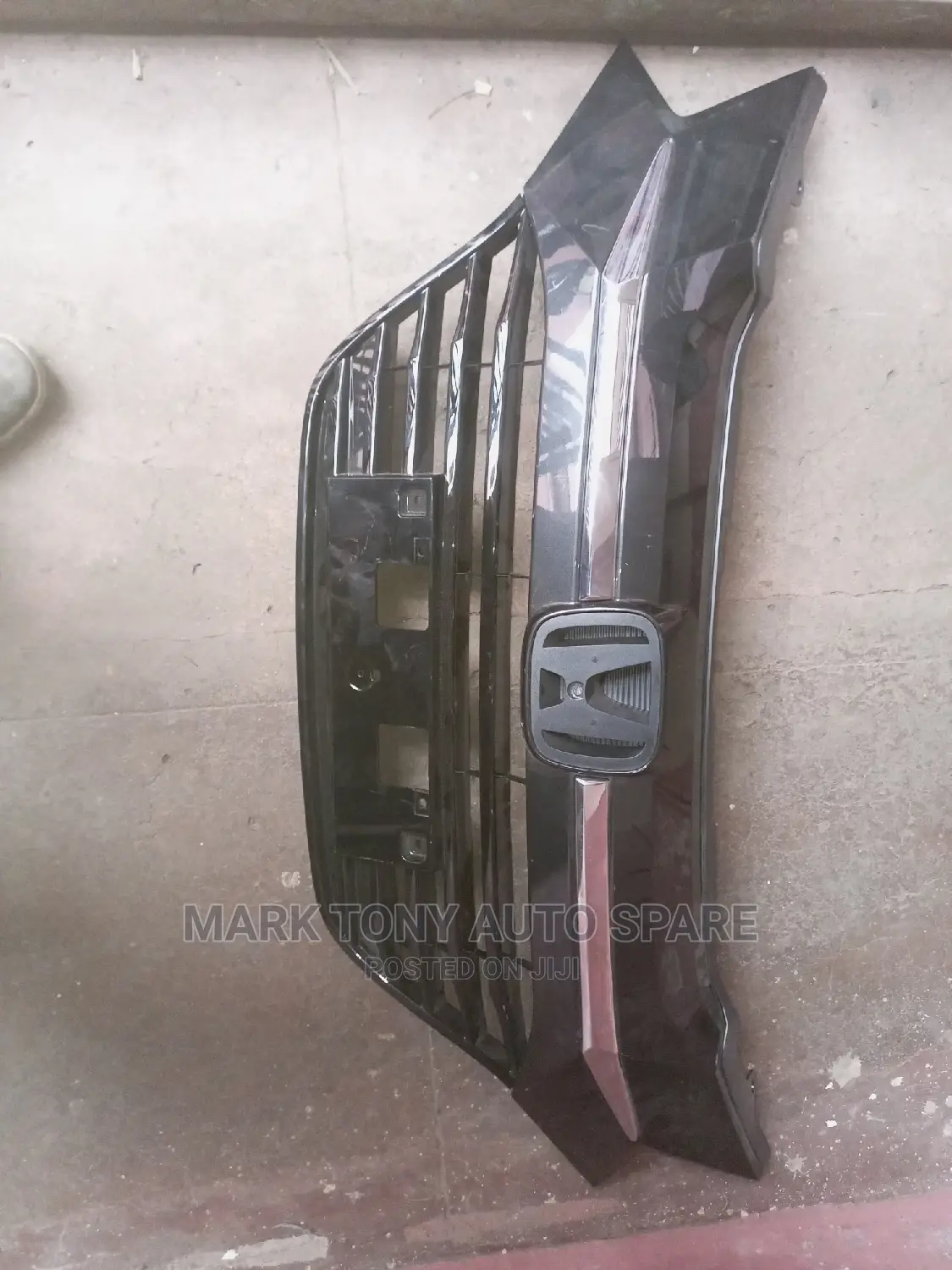 Honda Vezel Grill
