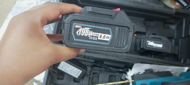 Cordless Meakida Chainsaw. - thumbnail 3