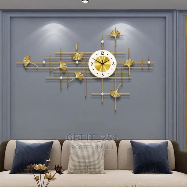 Metal Silent Wall Clock Luxury.Size As Shown On The Picture