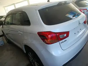 Mitsubishi RVR 2016 White