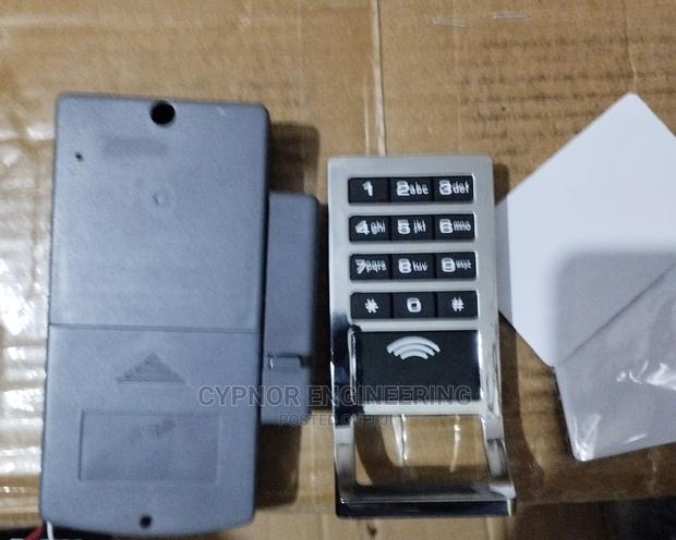 Rfid and Passcode Gym Locker Lock - main view