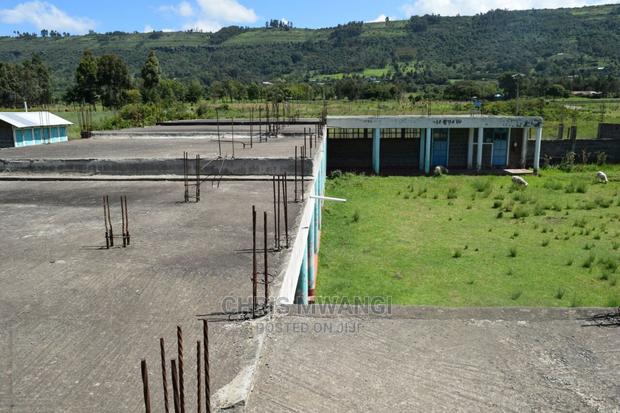 Prime Property With Clean Title - thumbnail 4