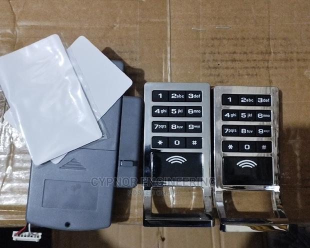 Drawer Card and Passcode Lock - main view