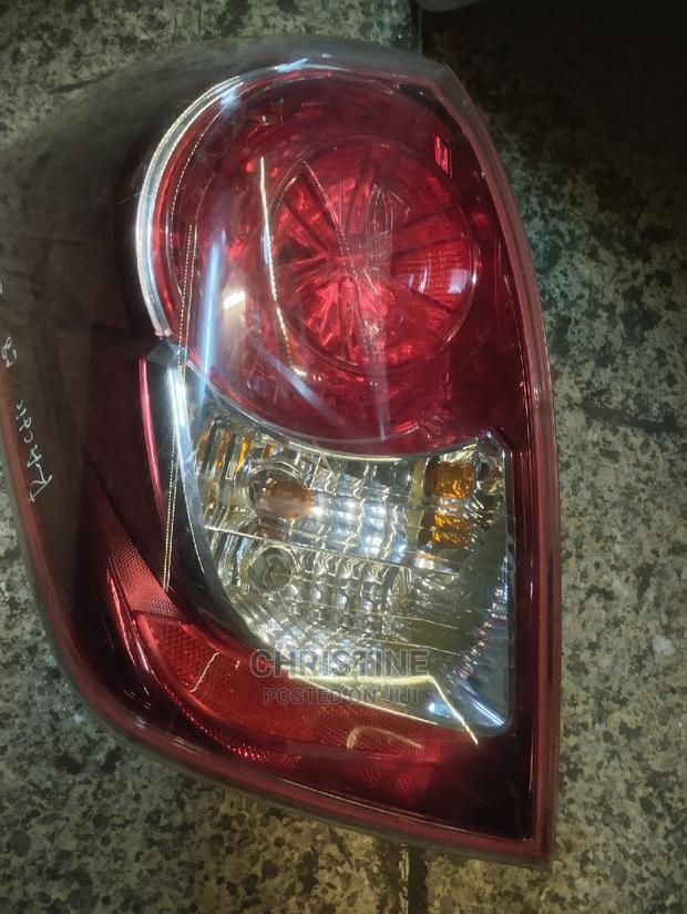 Toyota Ractis 2008 Tailight - main view