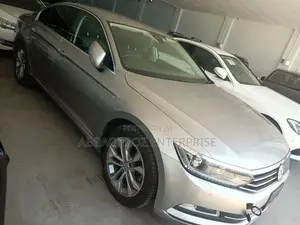 Volkswagen Passat 2016 Silver