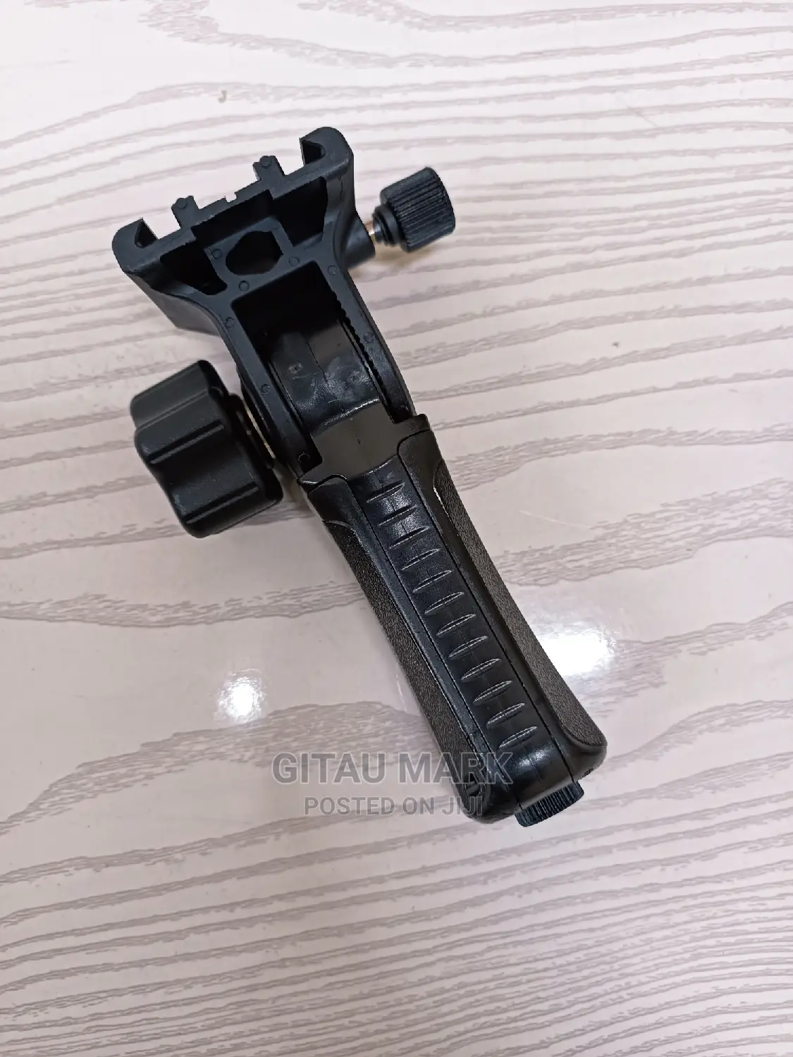 Holders for Triopo Softboxes