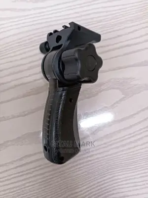 Holders for Triopo Softboxes