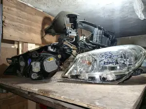 VITZ 2012 Zenon Headlights