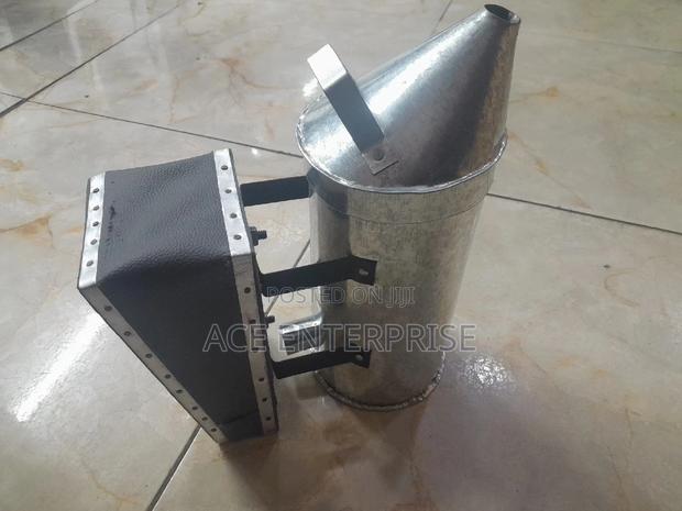 Bee Smoker - main view