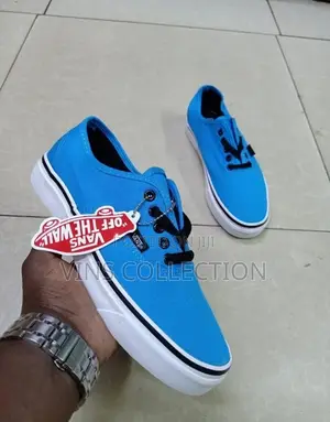 Vans of the Wall