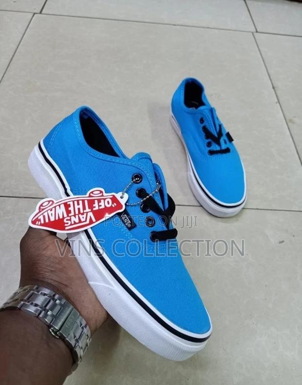 Vans of the Wall - main view