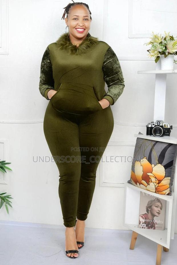 Ladies Quality Velvet Tracksuits - thumbnail 2