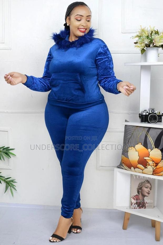 Ladies Quality Velvet Tracksuits - thumbnail 3