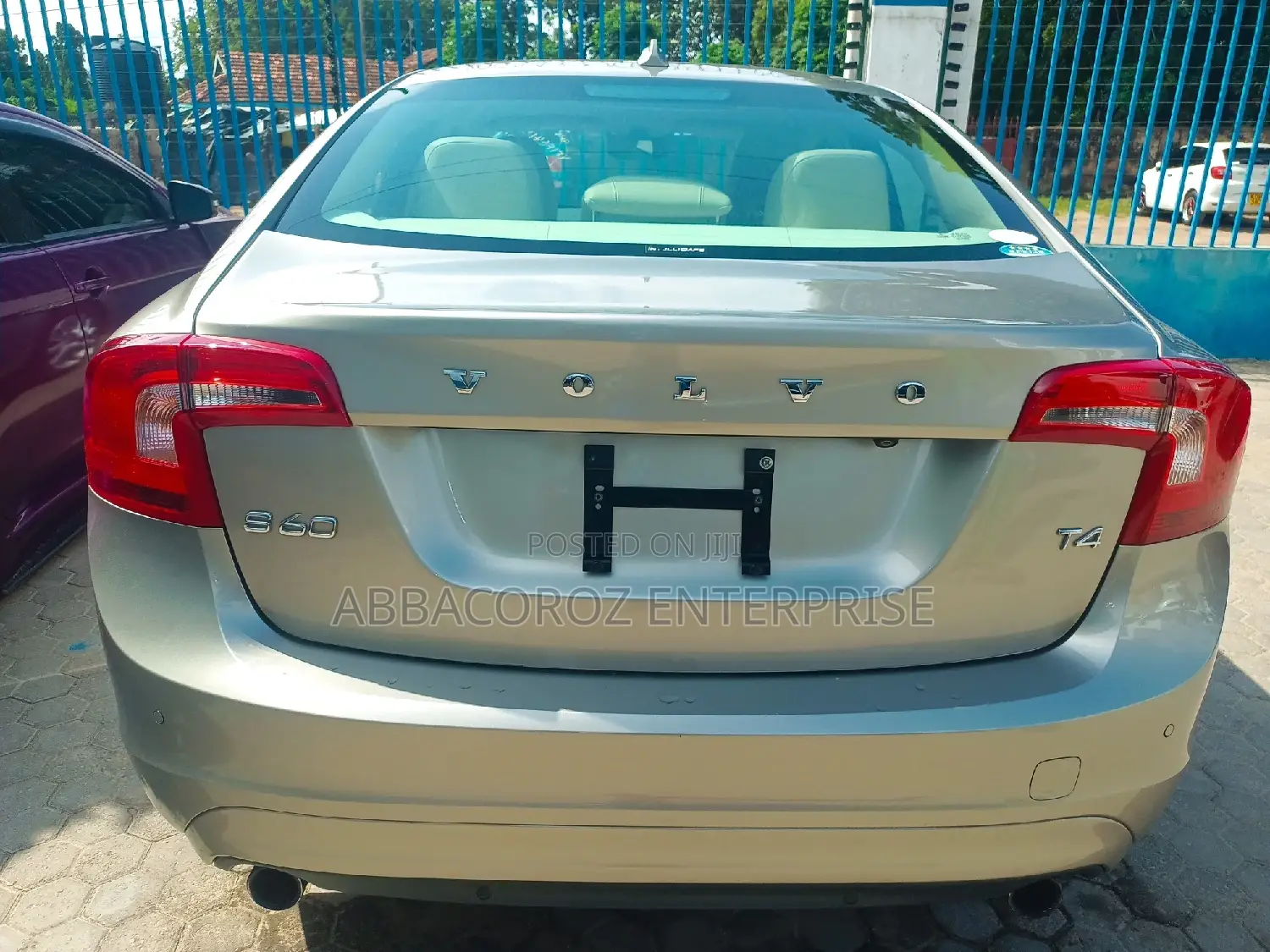 Volvo S60 T4 Base 2016 Gray