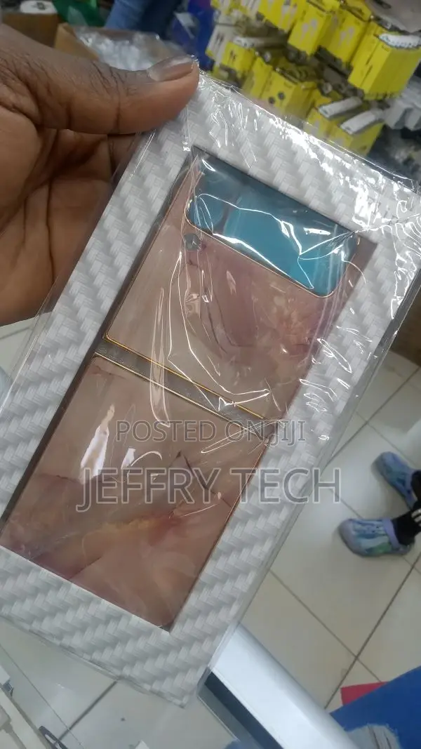Fire Wood - Brown Marble Samsung Galaxy Flip 4 Case
