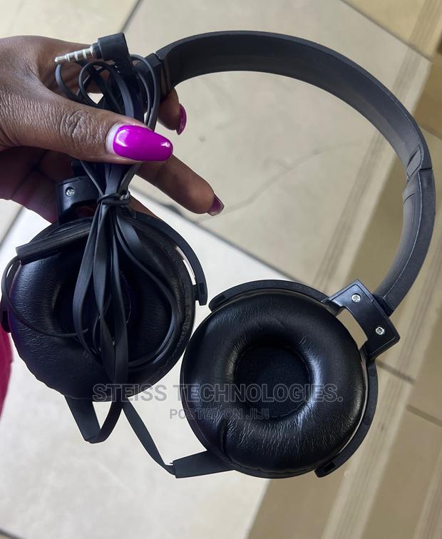 JBL-Wired Headphones. - thumbnail 3