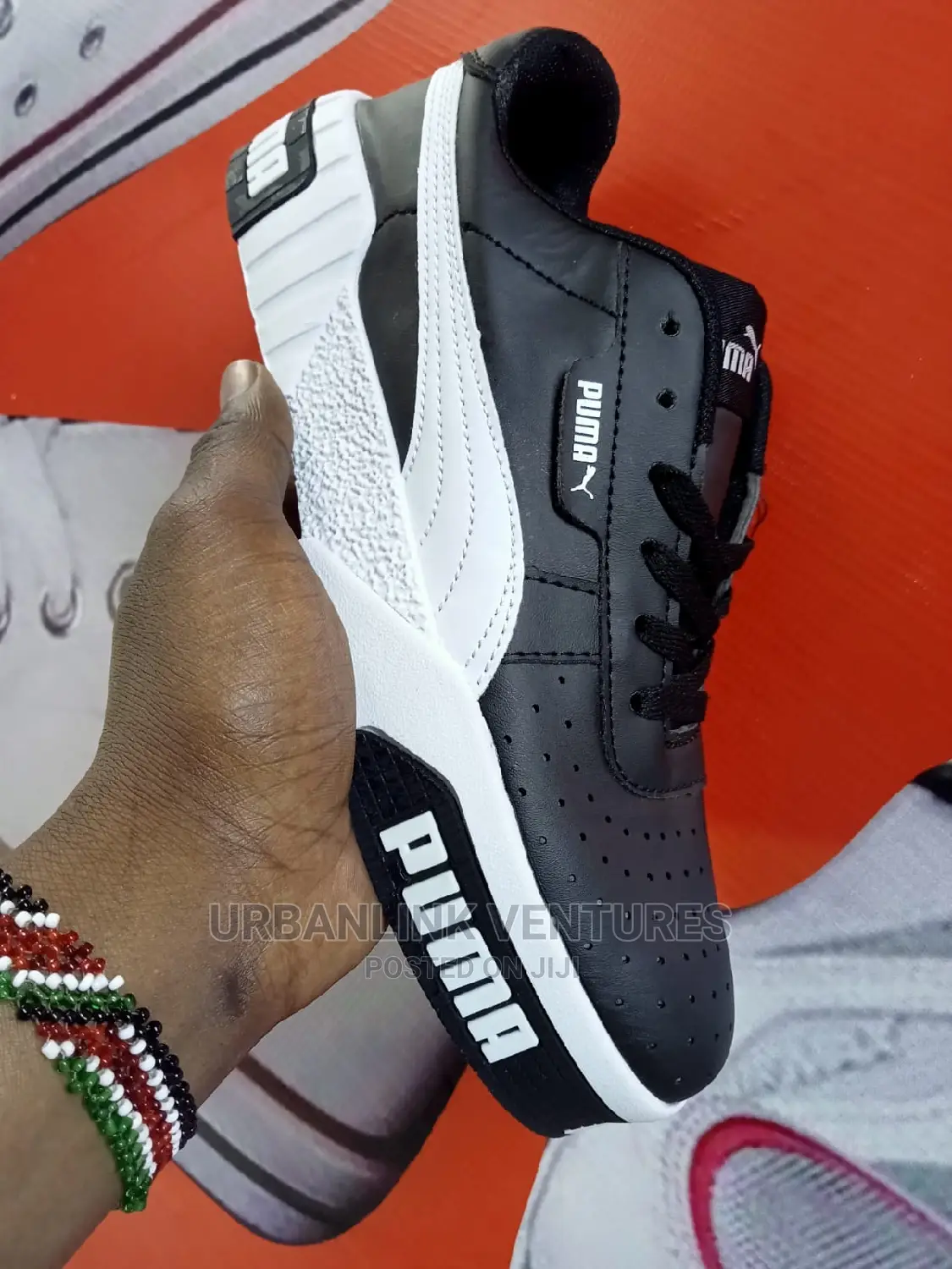 Puma Sneakers