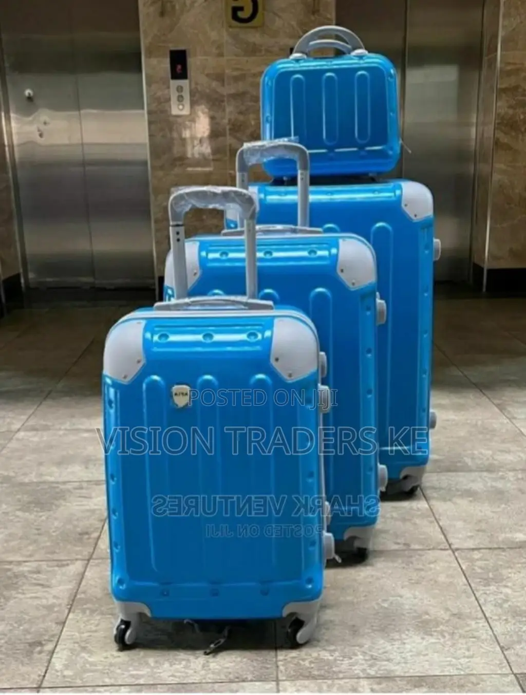3 in 1 Laxurious Suitcase Briefcase Travel Bag.