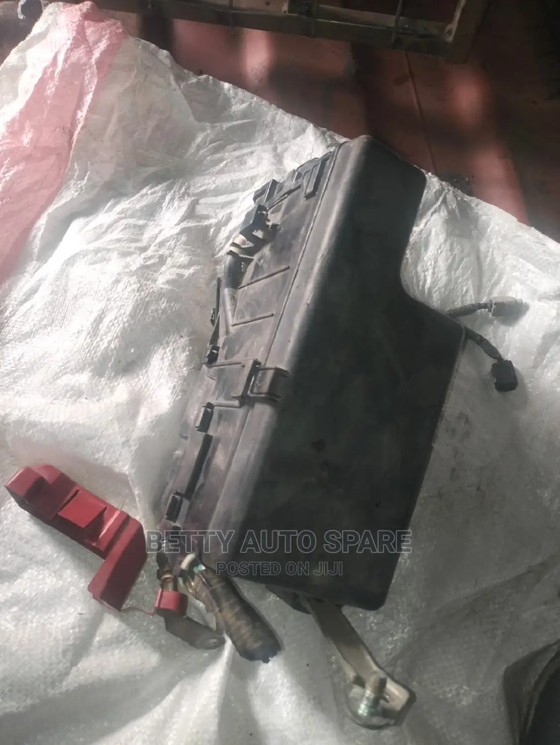 Toyota Hilux (Vigo) Fuse Box