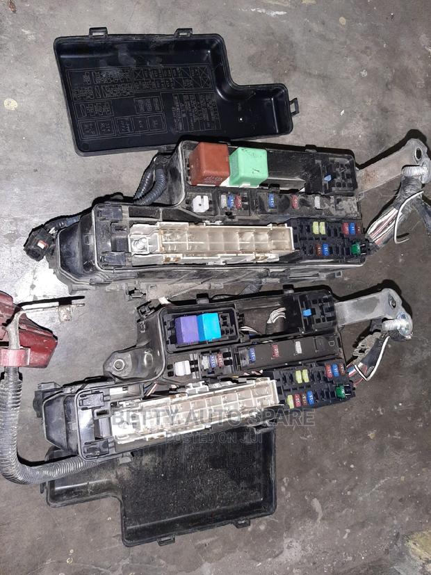 Toyota Hilux (Vigo) Fuse Box - thumbnail 2