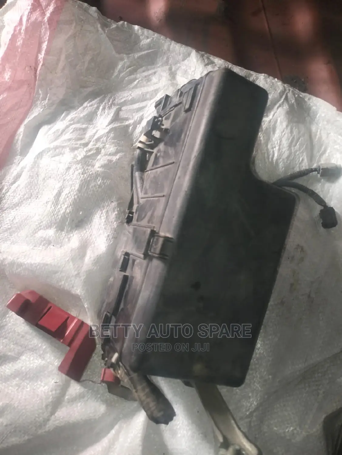 Toyota Hilux (Vigo) Fuse Box