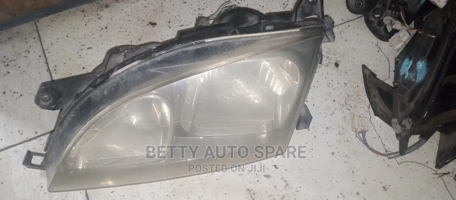 Toyota Caldina Samosa Headlight (Plastic)
