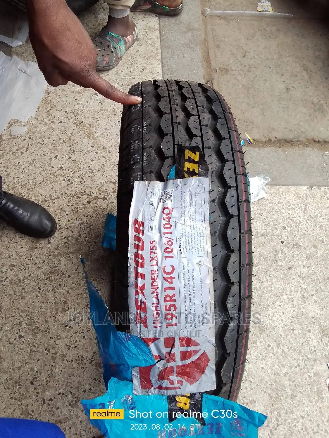 Tyres 195R14