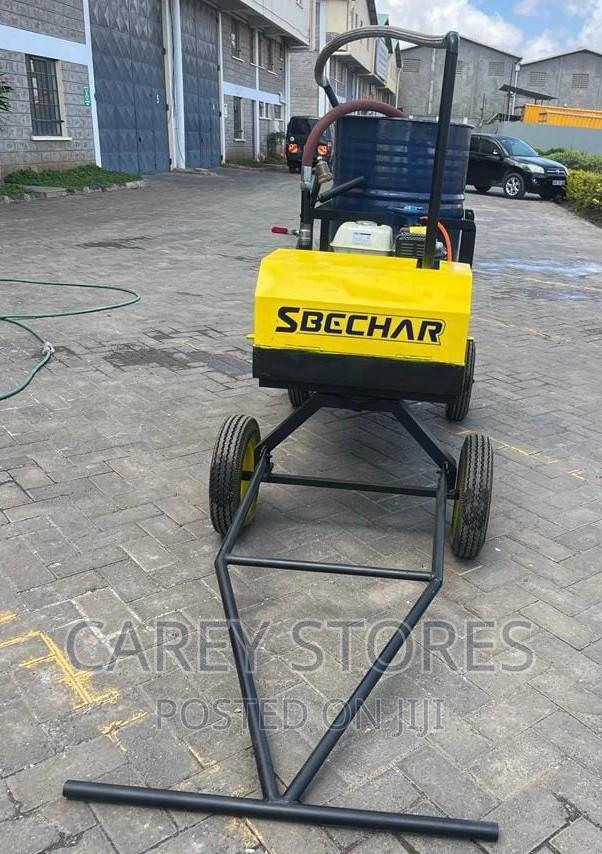 Bitumen Sprayer - thumbnail 2