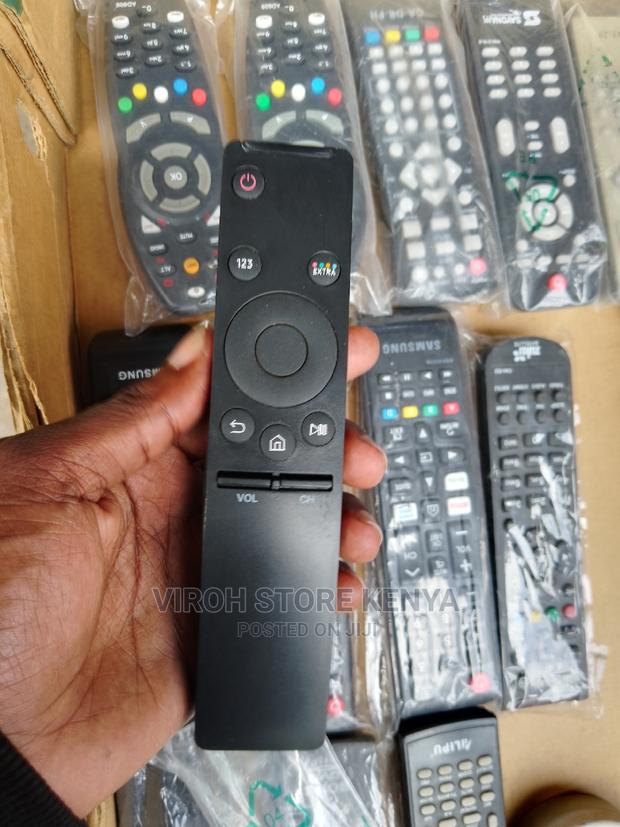 Samsung Curved Remote - main view
