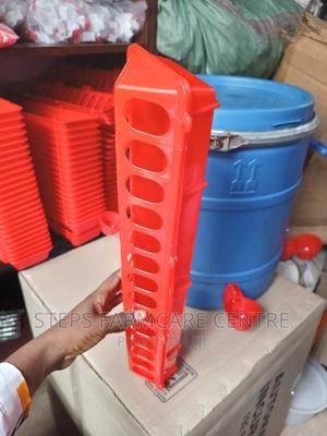 Feeding Troughs for Chicken - thumbnail 2