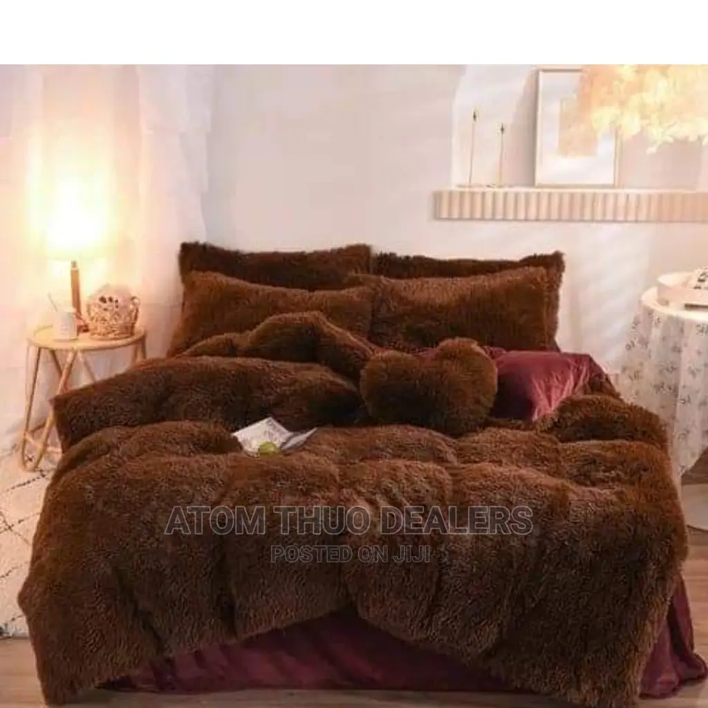 6 by 7 6 PC Luxury Design Velvet Plus Fluffy Duvet Set 