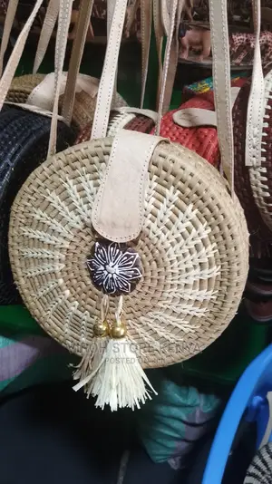 Round Style Straw Handbags Summer Bag Handmade Woven Beach