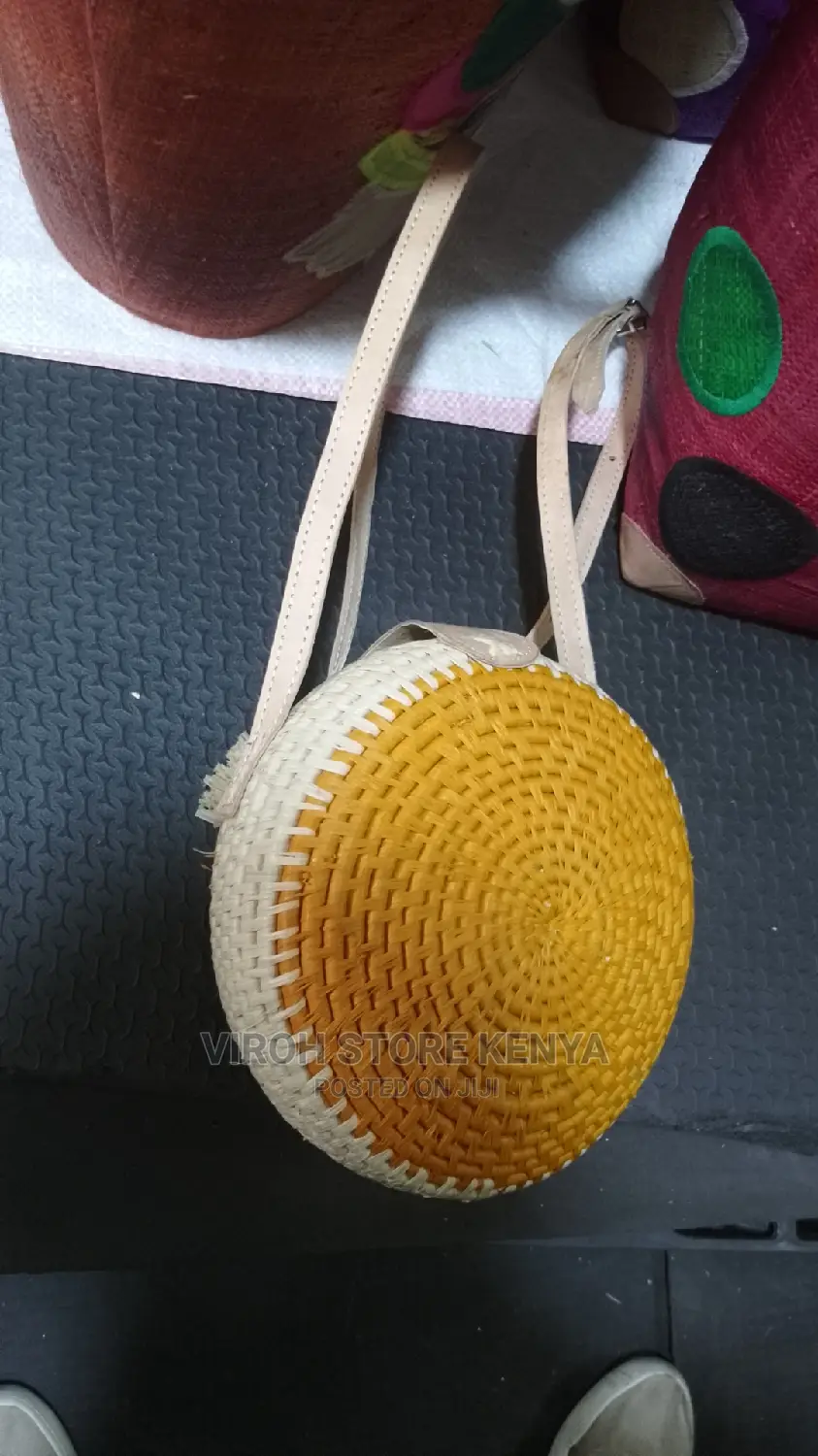 Round Handwoven Handbag Slaying Bag Beach Handbag
