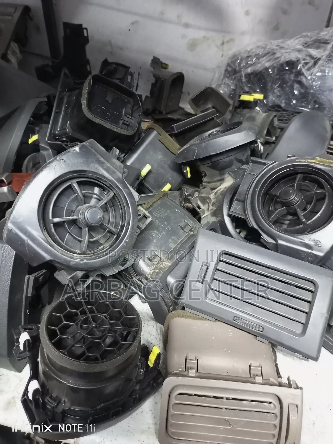 Dashboard Air Vents