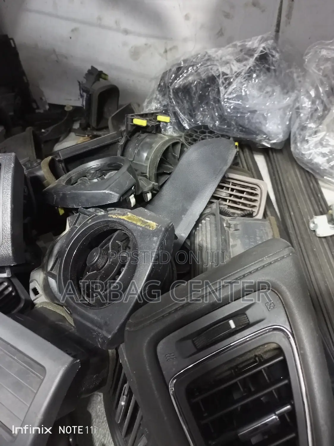 Dashboard Air Vents