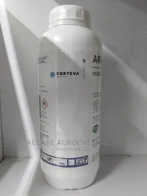 Ariane Selective Lawn Weed Killer 1litre