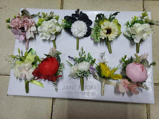 Mens Flowers - thumbnail 2