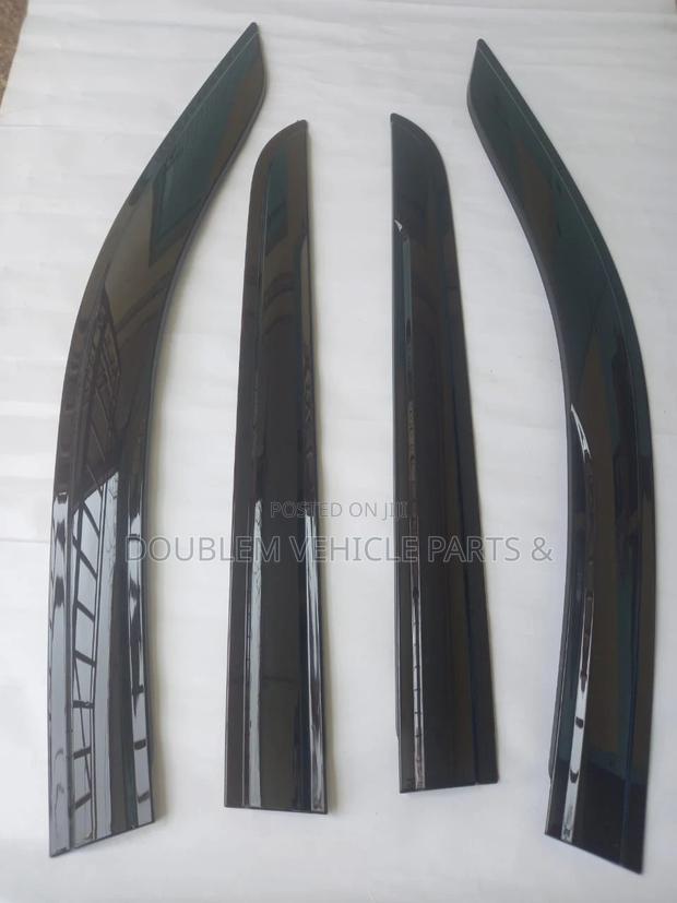 Windbreaker/Sunvisors/Windshields Hilux Revolution 2015,