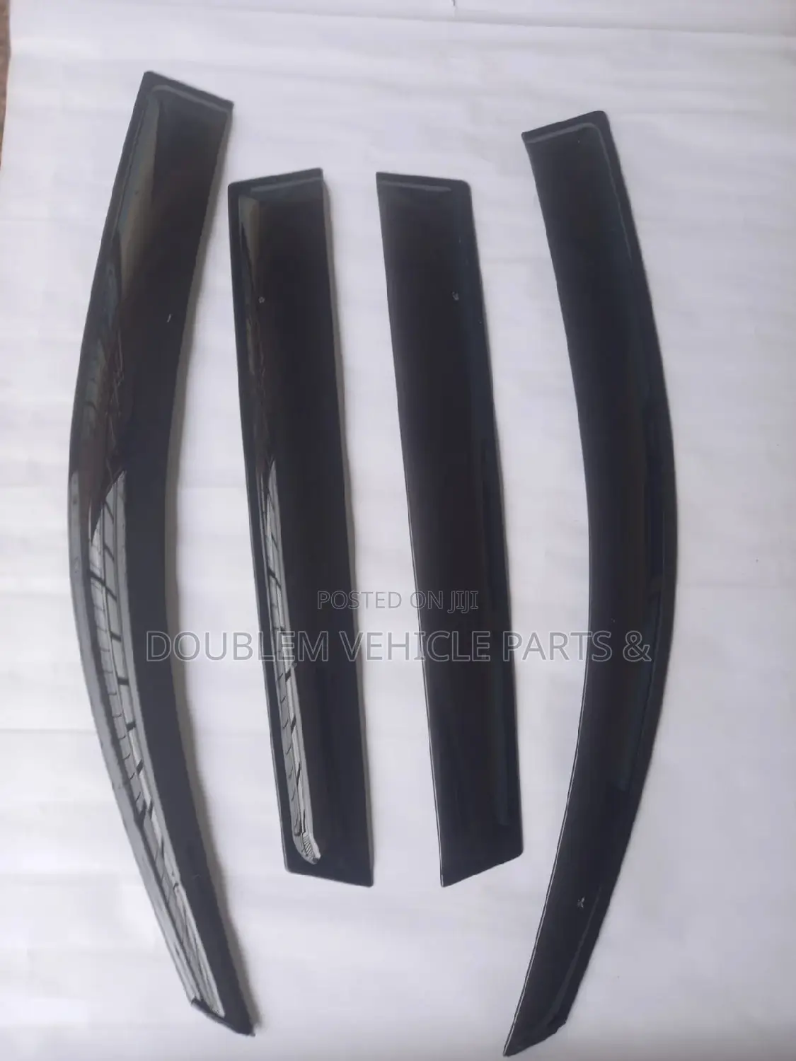 Windbreakers/Windshields/Sunvisors Vanguard/Rav 4 Original