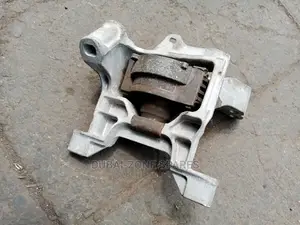 Engine Mount Maxda Axela, Cx5 Cx7 Cx9.