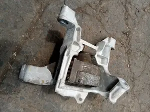 Engine Mount Maxda Axela, Cx5 Cx7 Cx9.