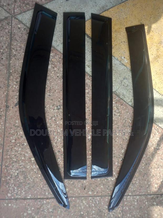 Windbreakers/Sunvisors/Windshields V8 Fj100 Series Original