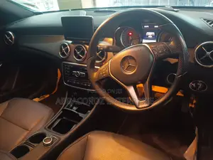 Mercedes-Benz CLA-Class 2016 Silver